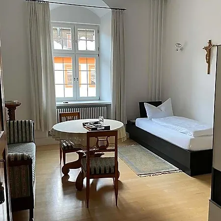 Hotel Bischoefliches Seminar St. Willibald *